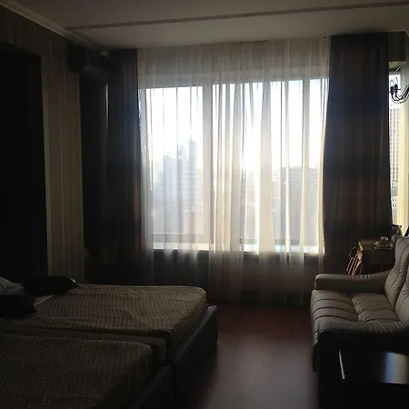 Hall 4*