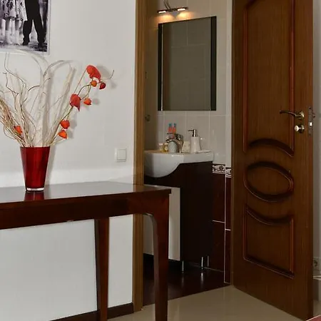 Hall Hotel 4*