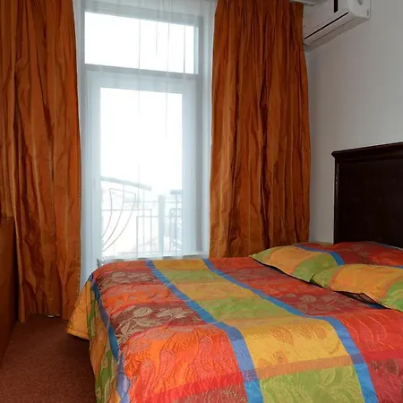 Hall 4* Kiev