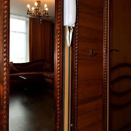 Hotel Hall 4*