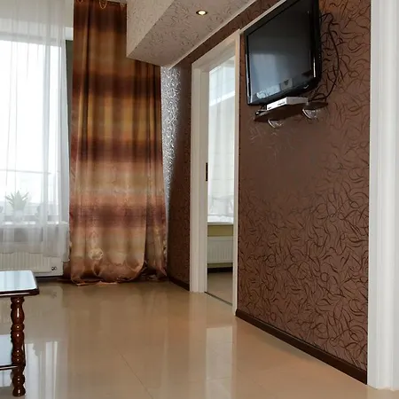 Hall Hotel 4*
