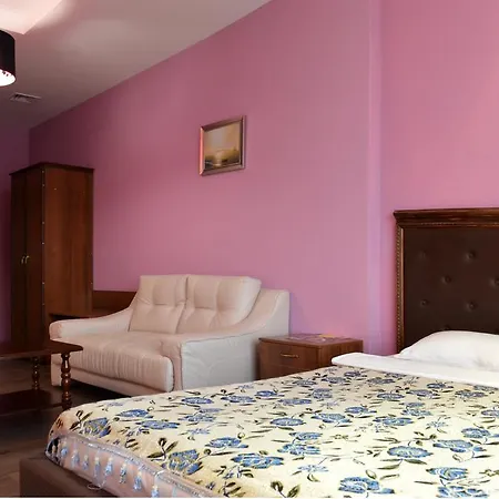 Hall كييف