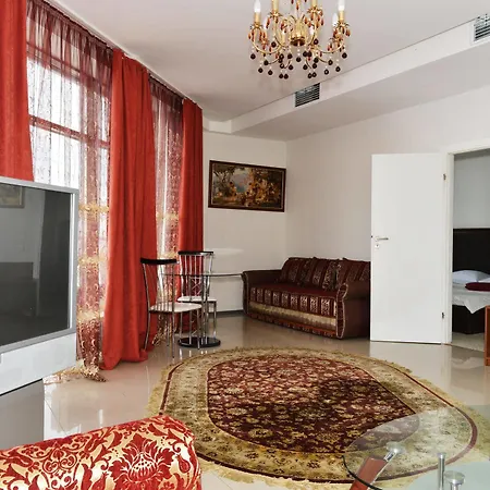 Hall Hotel 4*