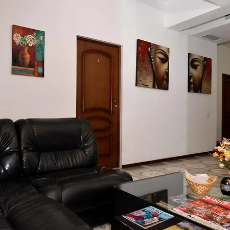 Hall كييف