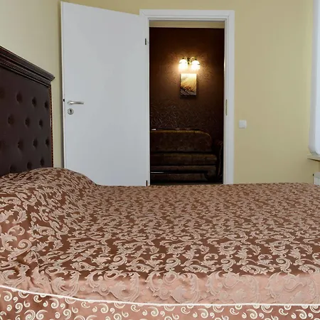 Hall كييف